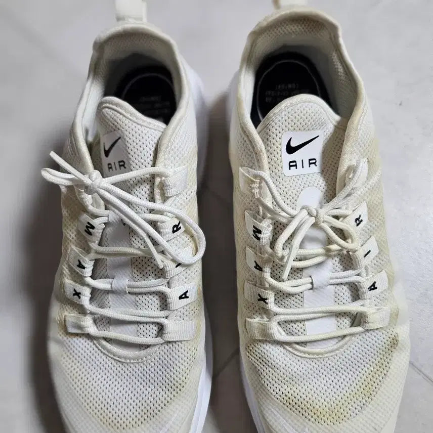 [BUNJANG] Nike Air Max White Sneakers / 나이키 에어맥스  운동화 화이트  270