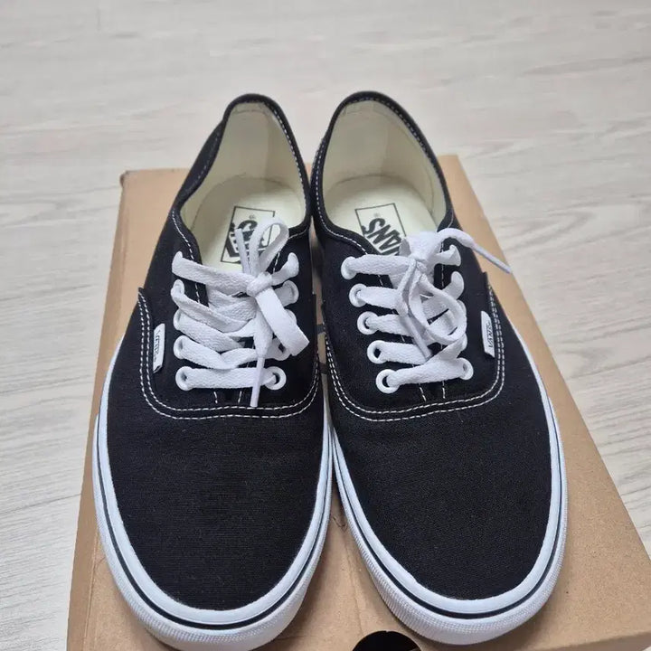 [BUNJANG] Vans Authentic Black 265mm Sneakers / 반스 어센틱 265m