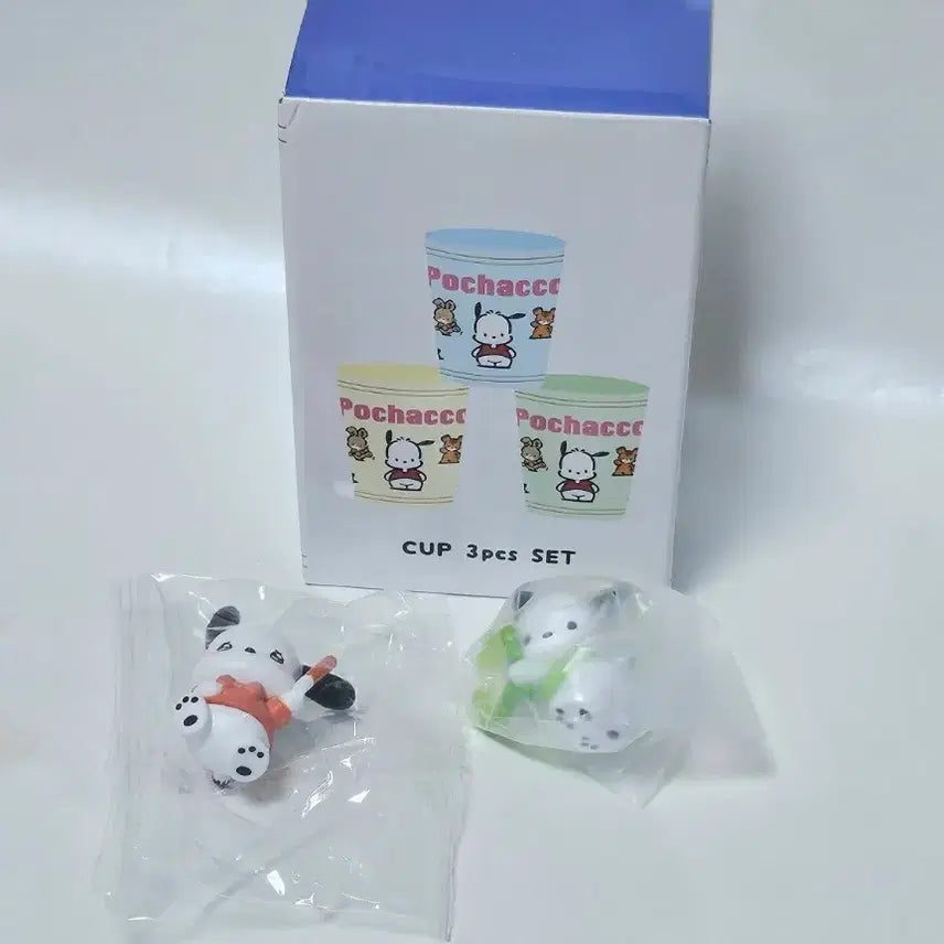 [BUNJANG] Sanrio 3coins Pochacco Cheerleader Gacha Figure Clover Keyring / 산리오 3coins 포차코 플라스틱 컵, 응원단 가챠 피규어 클로버 키링