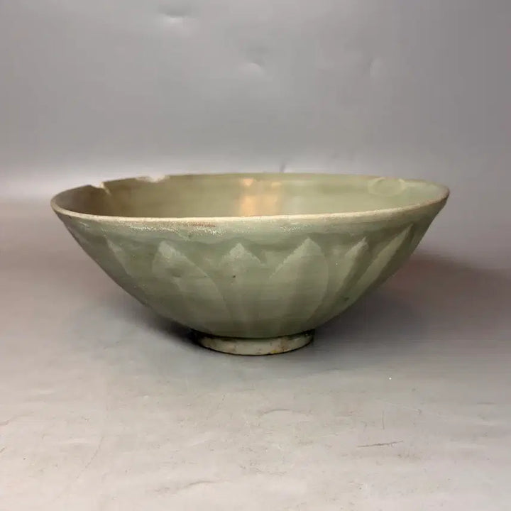 [BUNJANG] Celadon Porcelain Embossed Lotus Flower Vase / 청자 양각 연화문 완