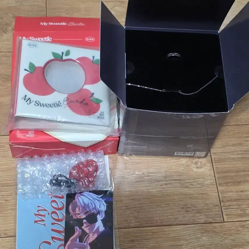 [BUNJANG] Eunho Birthday Kit Bundle Set + Yujun Summer Acrylic / 2024,2026 은호생일키트(전구성)+은호육여름아크릴 일괄양도