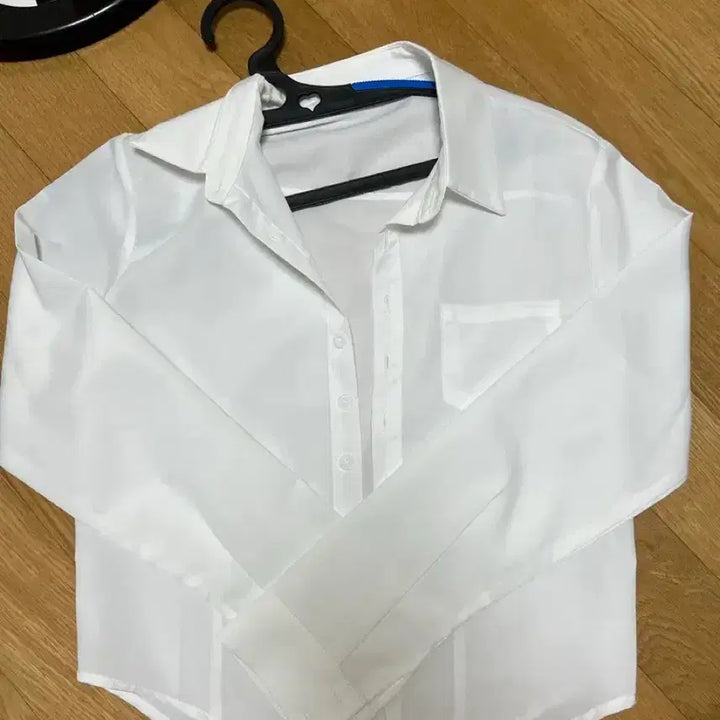 [SOLD OUT] 크롭 셔츠 (새상품) 택포
