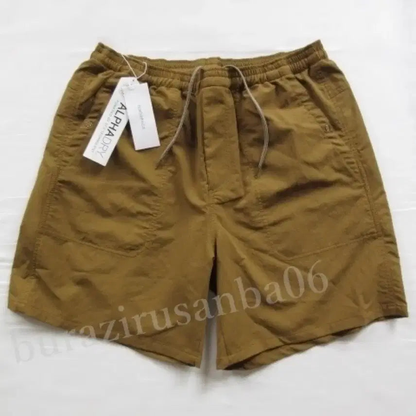 [BUNJANG] nanamica Alphadry Half Pants Shorts Brown / [34] 나나미카 알파드라이 하프 팬츠 반바지 쇼츠