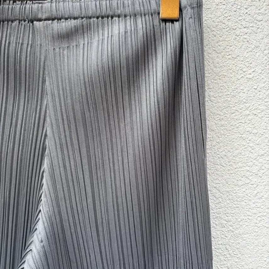 [BUNJANG] Pleats Please Capri Grey Pants / 플리츠플리즈 카프리 그레이 팬츠