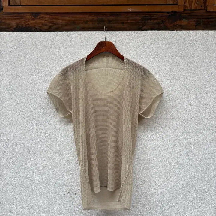 [BUNJANG] Pleats Please Beige Top / 플리츠플리즈 베이지탑