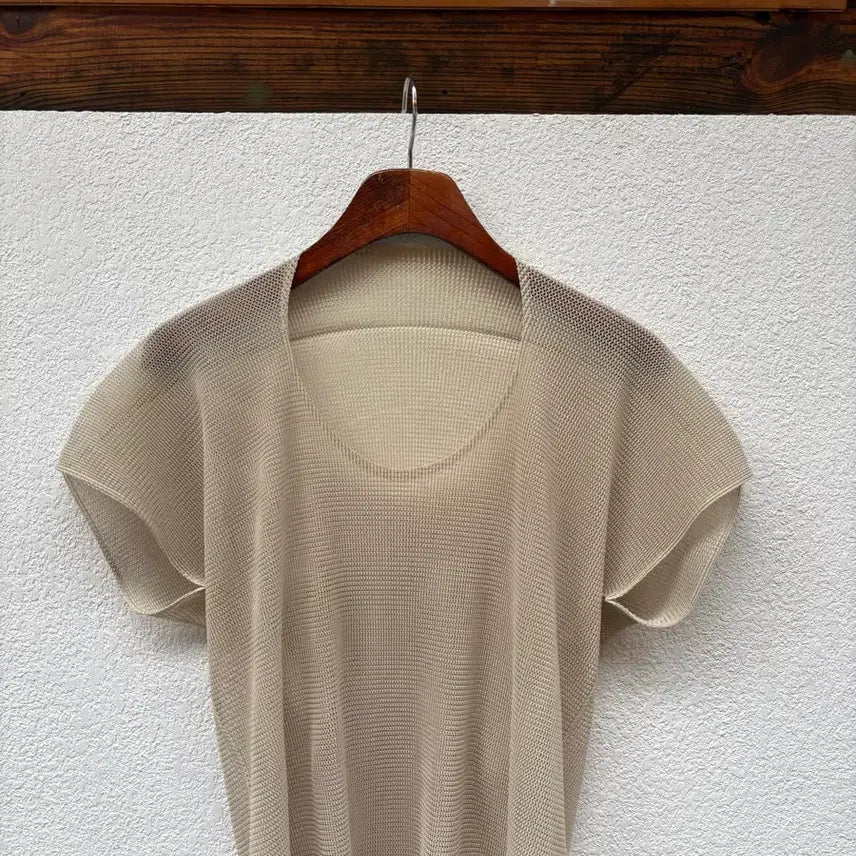 [BUNJANG] Pleats Please Beige Top / 플리츠플리즈 베이지탑