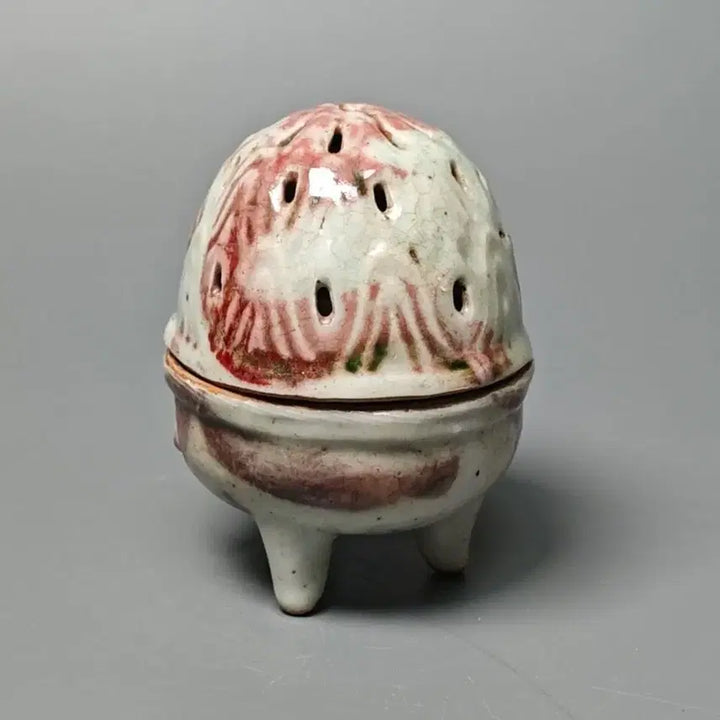 [BUNJANG] Chinese Celadon Porcelain Tripod Incense Burner, Late Qing Dynasty - Republic of China Era / [진품] 청말 민국 방송 홍반유 삼족 투공 향로 중국도자기 골동품 수집품