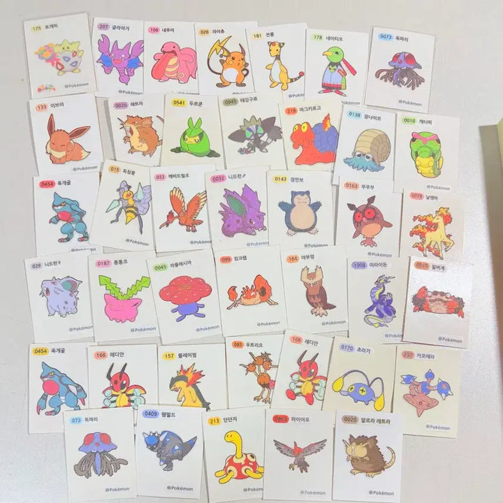 [BUNJANG] Pokemon Bread Stickers Bundle Set (40 pcs) / 포켓몬 빵 띠부씰 40장 일괄 판매 장당 500원 보다 저렴함