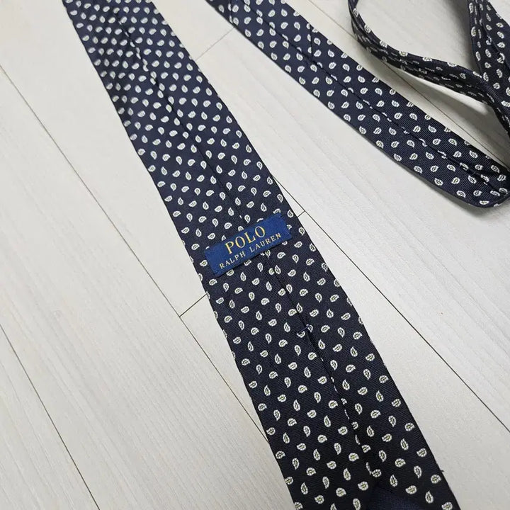[SOLD OUT] 폴로 랄프로렌 페이즐리 패턴 실크 넥타이 네이비