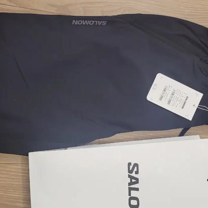 [SOLD OUT] 새상품 살로몬 남성 방풍 바지 블랙 m사이즈