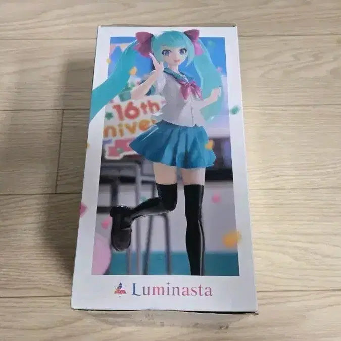 [BUNJANG] SEGA Hatsune Miku 16th Anniversary Limited Edition Figure (Sealed) / 미개봉 세가 하츠네 미쿠 16주년 기념 피규어