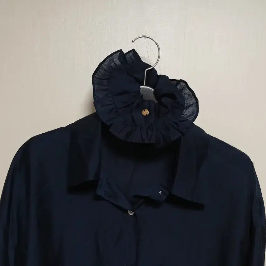 [BUNJANG] MUSINSA HANE Tencel Shirt Blouse - Size M (New) / 무신사 HANE 하네 텐셀 셔츠 블라우스 M 새상품