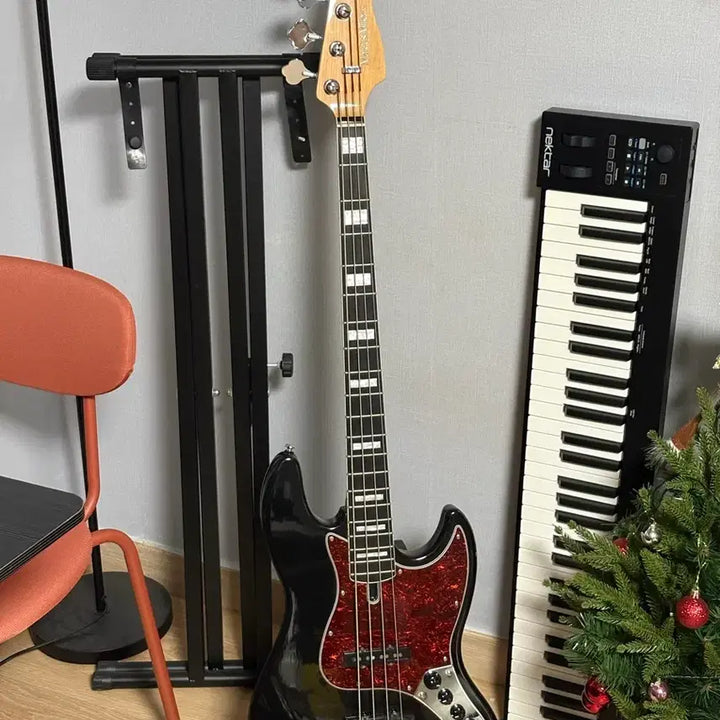 [BUNJANG] Sire Marcus Miller V7 4ST Alder/Rosewood 1st Gen Electric Bass Guitar / 사이어 V7 베이스 기타