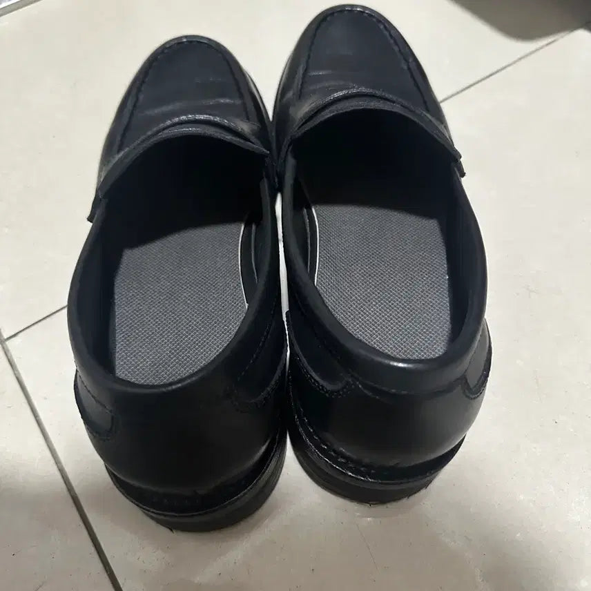 [BUNJANG] Romantic Move New Lug Loafers Size 275 / 로맨틱무브 뉴러그 로퍼 275