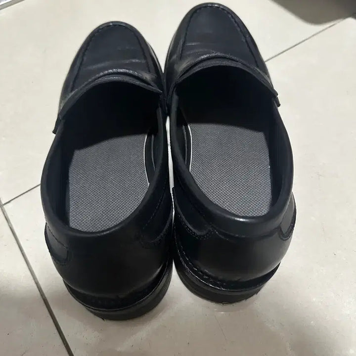 [BUNJANG] Romantic Move New Lug Loafers Size 275 / 로맨틱무브 뉴러그 로퍼 275
