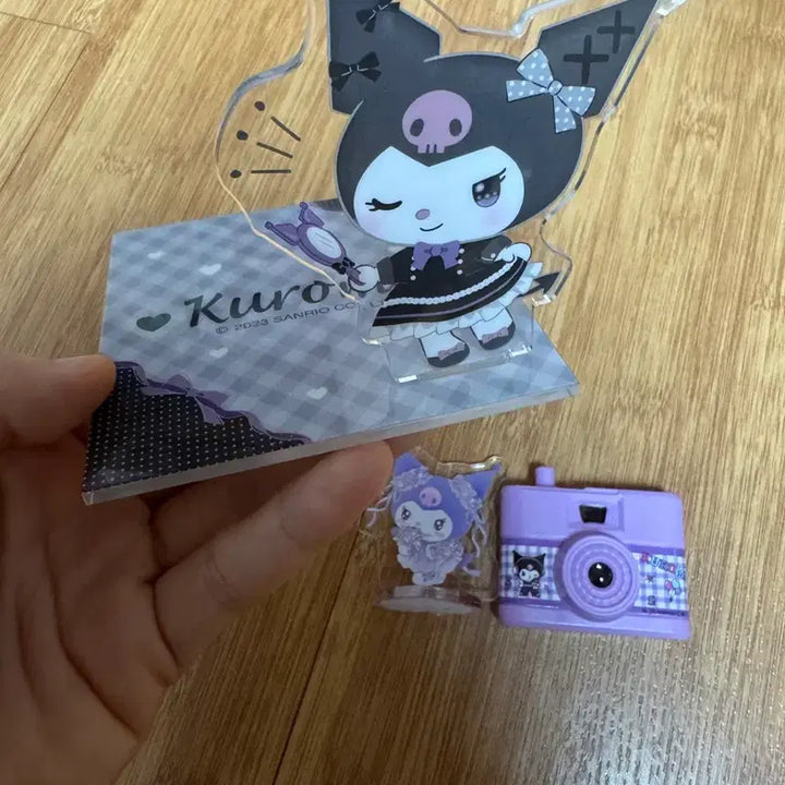 [BUNJANG] Kuromi Mini Camera Acrylic Stand Set / 쿠로미 아크릴 스탠드 미니 카메라 세트