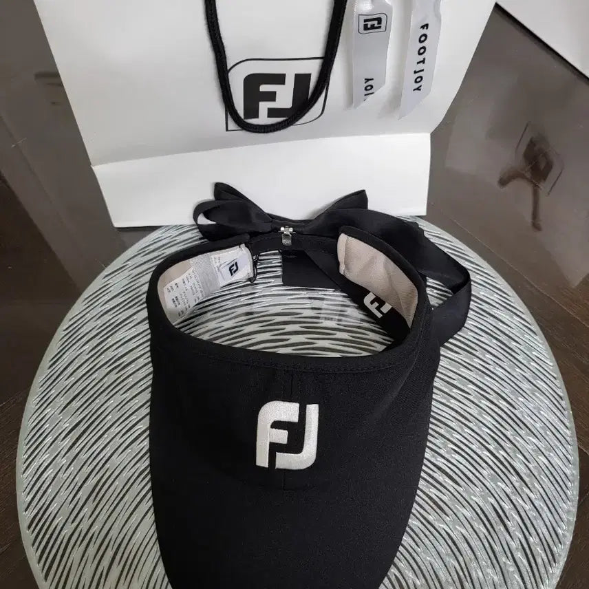 [BUNJANG] FootJoy Golf Sun Cap White Ribbon Detail / 풋조이 골프 썬캡