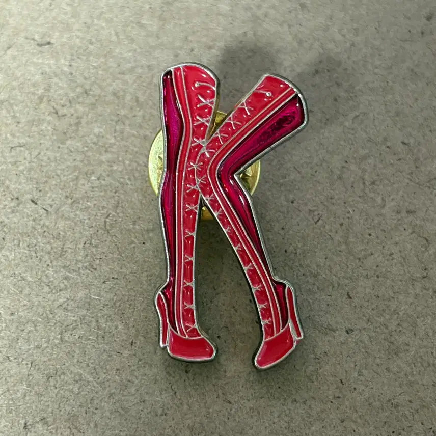 [BUNJANG] Kinky Boots Musical Pin Badge / 뮤지컬 킹키부츠 굿즈 md 뱃지