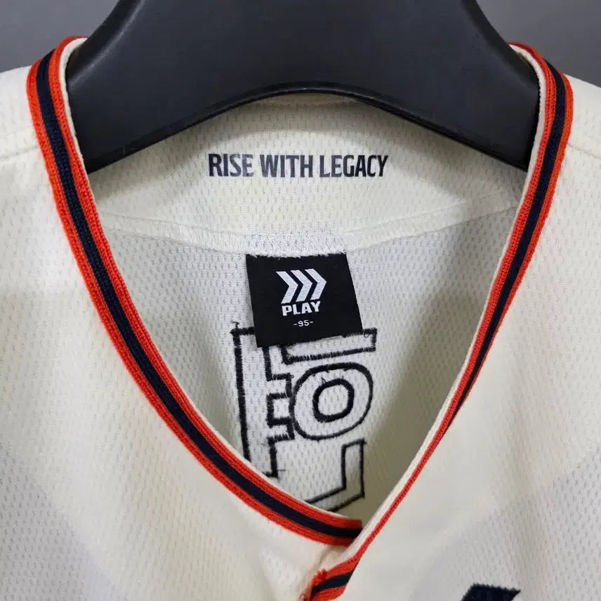 [BUNJANG] Hanwha Eagles Legacy 40th Anniversary Ryu Hyun-jin Jersey - Size M / 한화이글스 유니폼 레거시 40주년 m사이즈 류현진 마킹