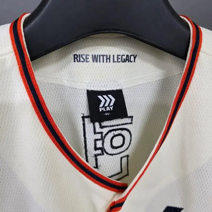 [BUNJANG] Hanwha Eagles Legacy 40th Anniversary Ryu Hyun-jin Jersey - Size M / 한화이글스 유니폼 레거시 40주년 m사이즈 류현진 마킹