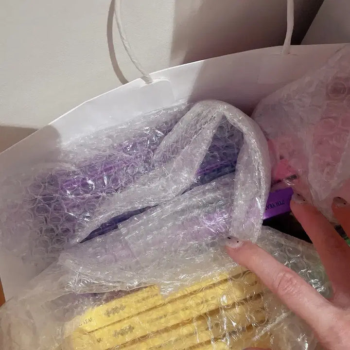 [BUNJANG] TXT The Chaos Chapter: FIGHT OR ESCAPE Album (Excluding Photocards and Postcards) / 투바투 가시잠바 개봉 앨범(포카 엽서 미포함)-텐션 범규 엽서 1매