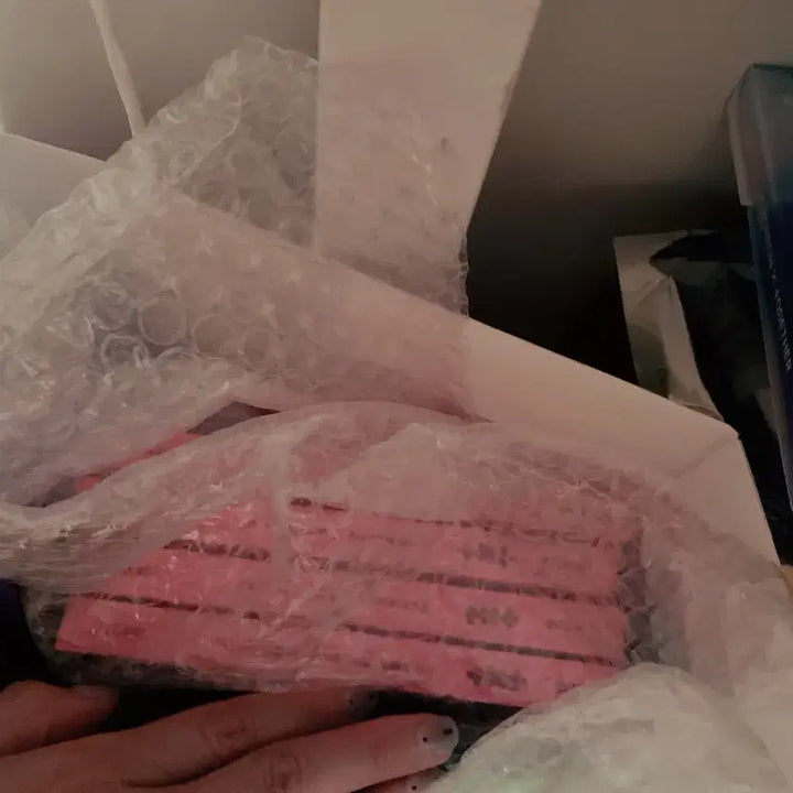 [BUNJANG] TXT The Chaos Chapter: FIGHT OR ESCAPE Album (Excluding Photocards and Postcards) / 투바투 가시잠바 개봉 앨범(포카 엽서 미포함)-텐션 범규 엽서 1매