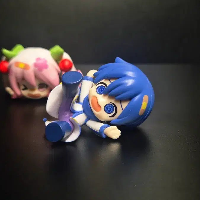 [BUNJANG] Hatsune Miku Tri-Color Falling Gacha Figure / 하츠네 미쿠 꽈당 가챠 피규어 3종