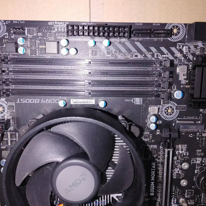 [BUNJANG] AMD Ryzen 2400G CPU with MSI B350M MORTAR Motherboard Bundle (Includes Cooler) / 라이젠2400G와MSI B350M MORTAR 메인보드  쿨러 포함