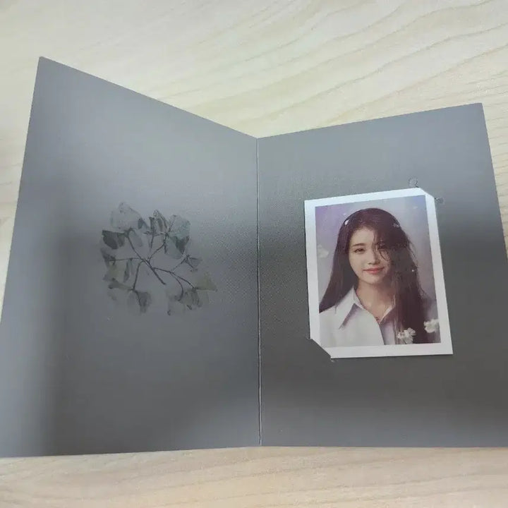 [BUNJANG] IU LaLaLa Studio ID Photo / 아이유 라일락 증명사진 증사