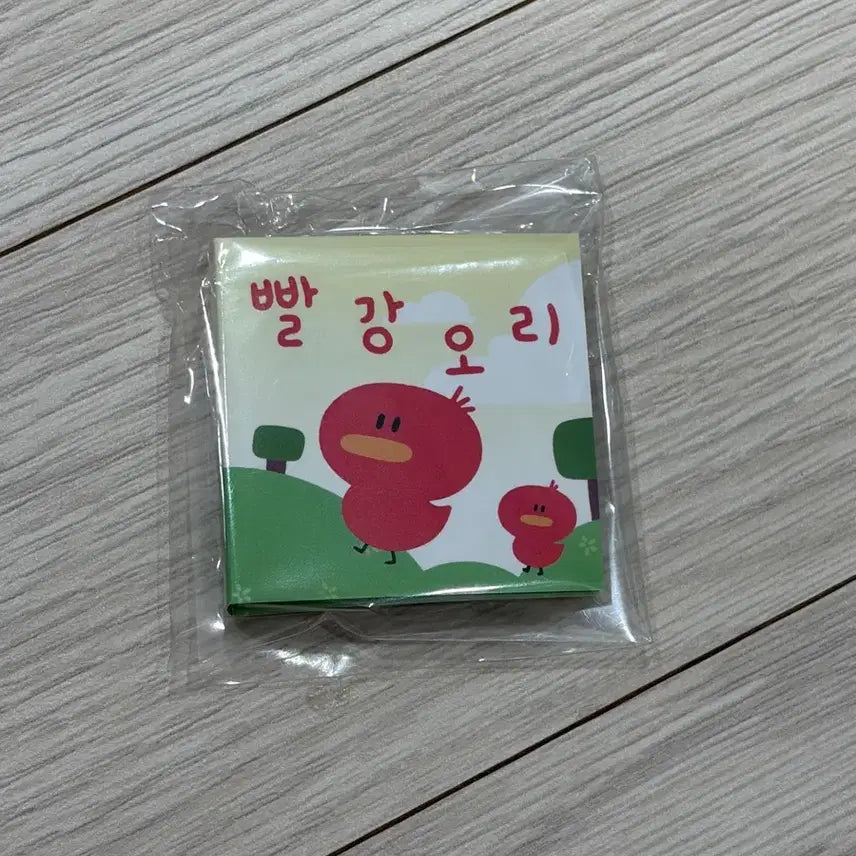 [BUNJANG] Naver Webtoon Youth Blossom Red Duck Badge / 네이버웹툰 청춘블라썸 빨강오리 뱃지