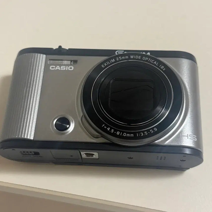 [BUNJANG] Casio EX-ZR1600 Camera with Battery, Charger, and Memory Card / 카시오 ex-zr1600 카메라 (배터리,충전기,메모리카드 포함)