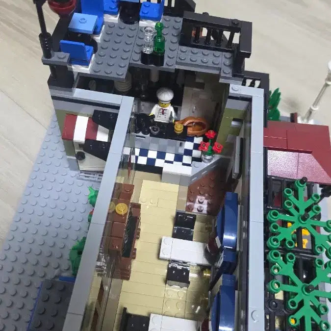[BUNJANG] LEGO Creator Expert Parisian Restaurant 10243 / 레고 파리레스토랑 10243 중고+건설룰러 레고