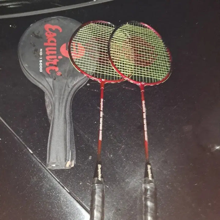 [BUNJANG] Esquire Badminton Racket Set with Goose Down Shuttlecocks / Esquire 배드민턴 라켓 2개와,정품미사용고급형거위털셔틀콕3개 세트