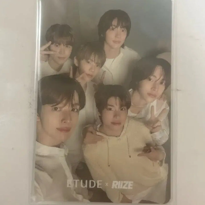 [BUNJANG] RIIZE Etude Cloud Filter Cushion Photocard / 라이즈 에뛰드 구름필터쿠션 콜라보 포카