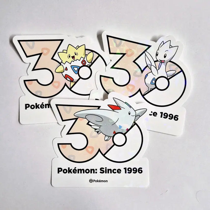 [BUNJANG] Pokemon 30th Anniversary Logo Sticker Togepi Togetic / [판매/교환] 포켓몬 30주년 로고 스티커 토게피 토게틱 토게키스