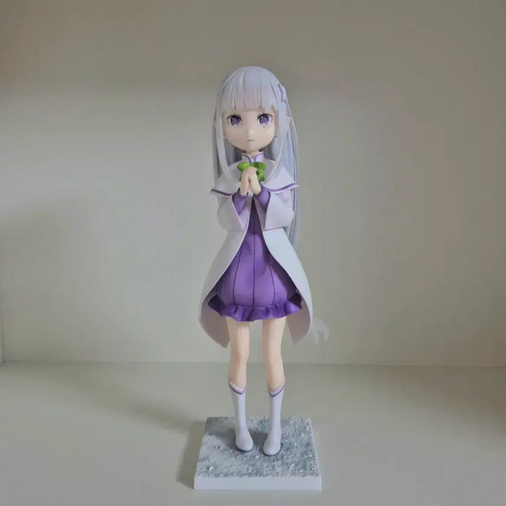 [BUNJANG] Re:Zero Emilia Childhood Memory Scale Figure / 리제로 에밀리아 어린시절의 추억 스케일 피규어