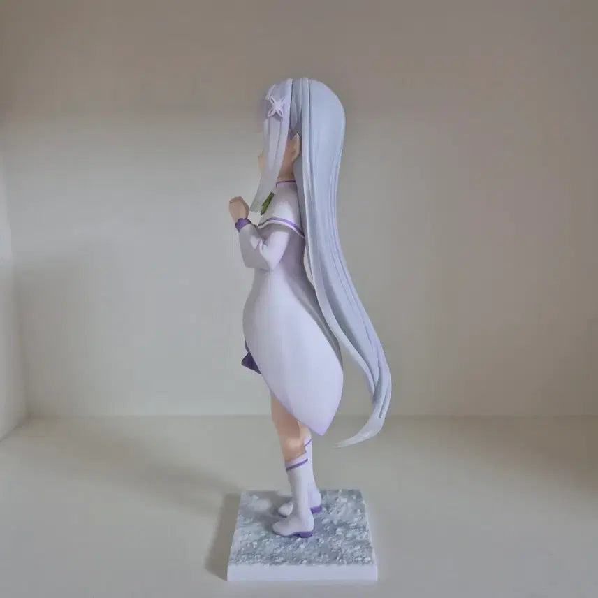 [BUNJANG] Re:Zero Emilia Childhood Memory Scale Figure / 리제로 에밀리아 어린시절의 추억 스케일 피규어