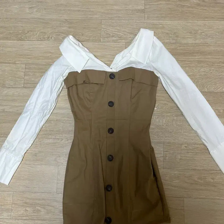 [BUNJANG] Khaki Color Block Shirt Dress / 카키 배색 셔츠 원피스