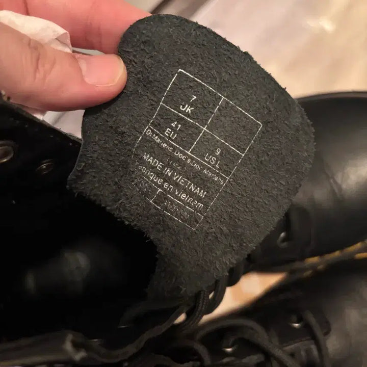 [BUNJANG] Dr. Martens 1460 Black 8-Eyelet Boots US 9 / UK 7 / 닥터마틴 1460 부츠 블랙 8홀 US9 UK7