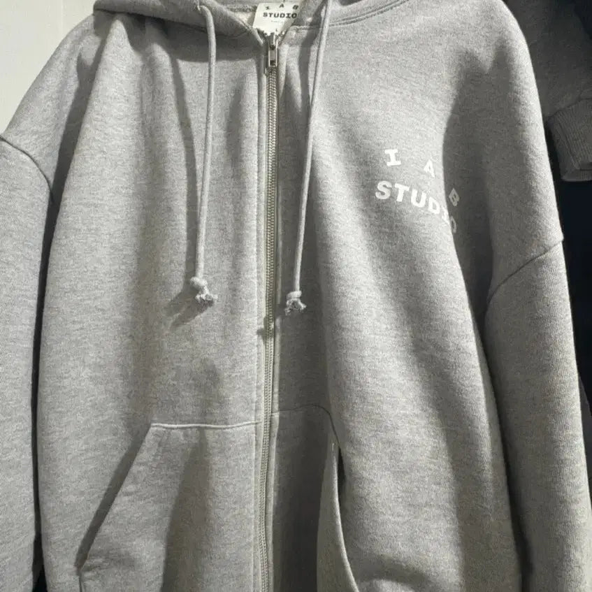 [BUNJANG] I AM STUDIO Hoodie Zip-up Grey L / I AM STUDIO 후드집업 그레이 L