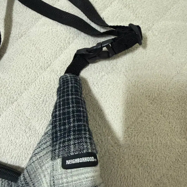 [BUNJANG] Neighborhood Pendleton Shoulder Bag / 네이버후드 펜들턴 숄더백
