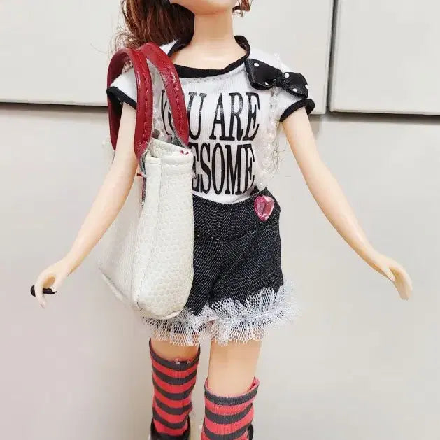 [BUNJANG] Jennie Doll / 제니인형