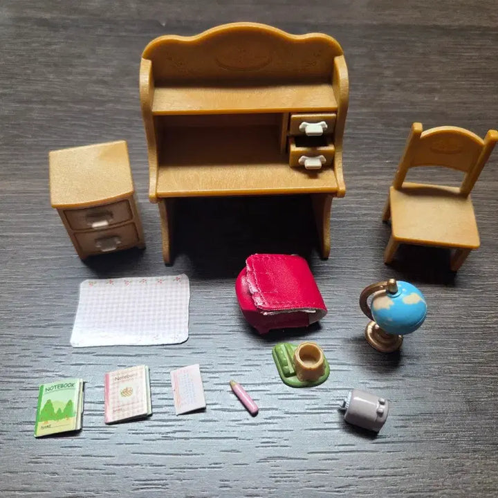 [BUNJANG] Sylvanian Families Desk Set / 실바니안 책상 세트