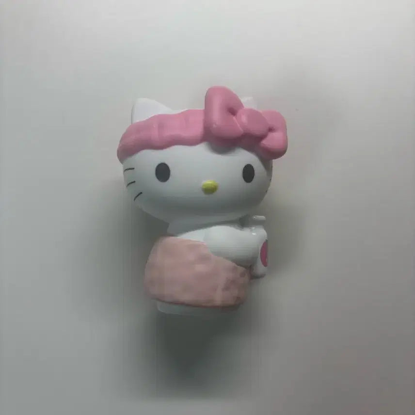 [BUNJANG] Sanrio Hello Kitty Bath Shower Figure / 산리오 헬로키티 키티 목욕 샤워 피규어 팝니다
