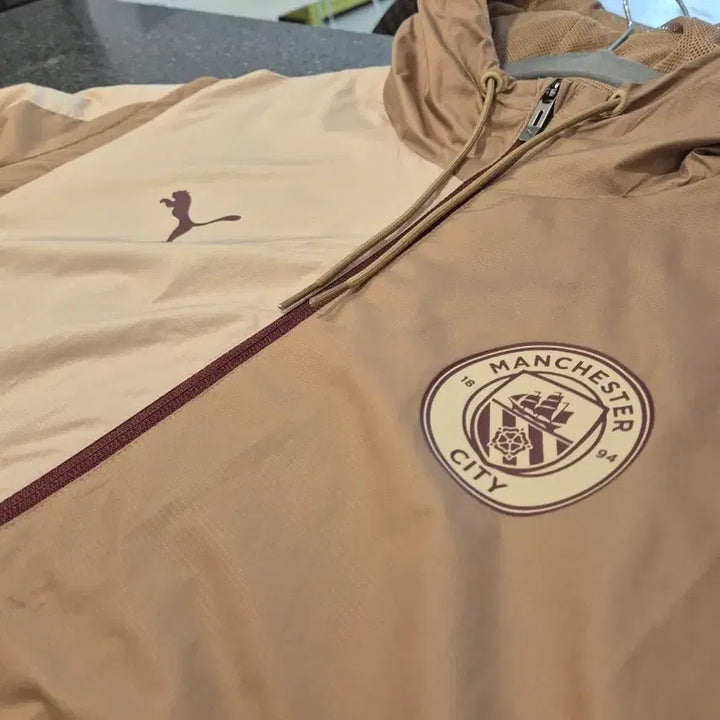 [BUNJANG] Puma Manchester City Brown Windbreaker Jacket 2XL / 푸마 맨체스터 시티 브라운 바람막이 2XL