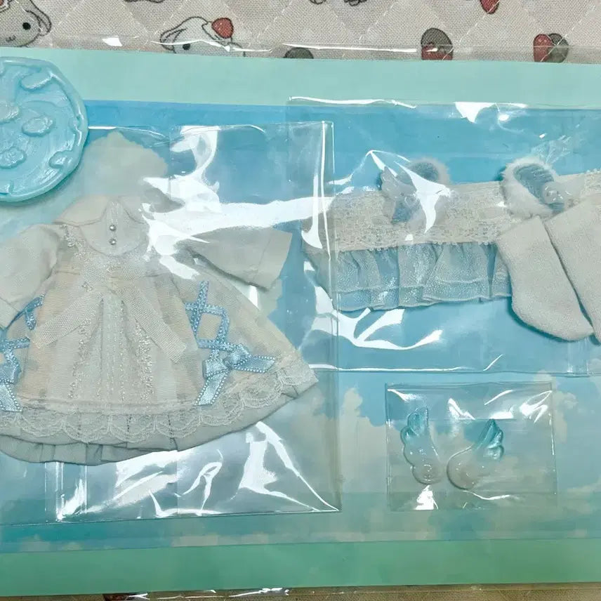 [BUNJANG] elmomon Obitsu 11 Angelic White Cat Dress Set / 오비츠11 elmomon 천사의 백묘 원피스 미개봉
