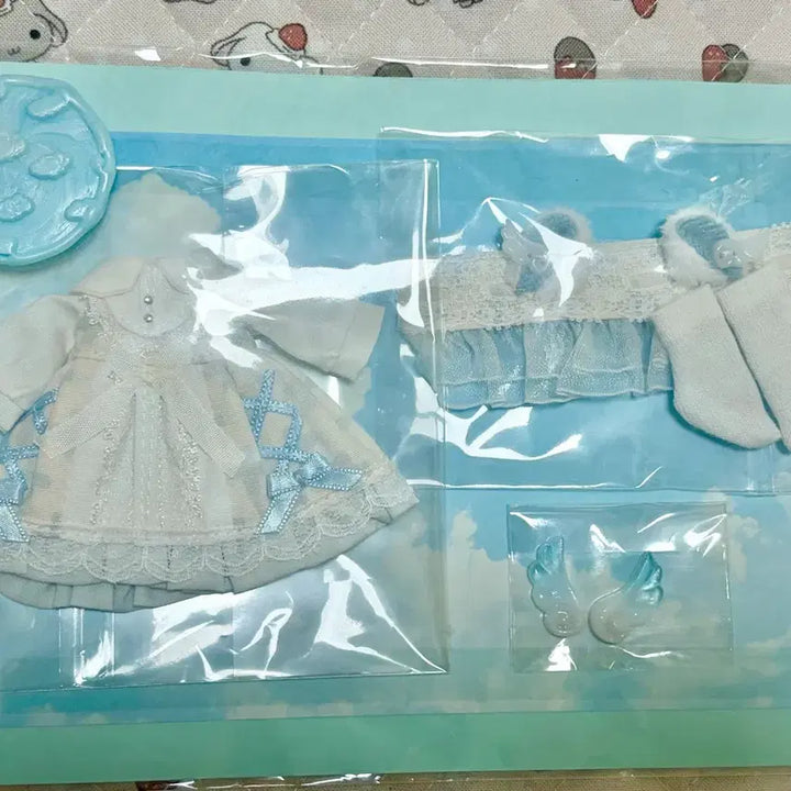 [BUNJANG] elmomon Obitsu 11 Angelic White Cat Dress Set / 오비츠11 elmomon 천사의 백묘 원피스 미개봉