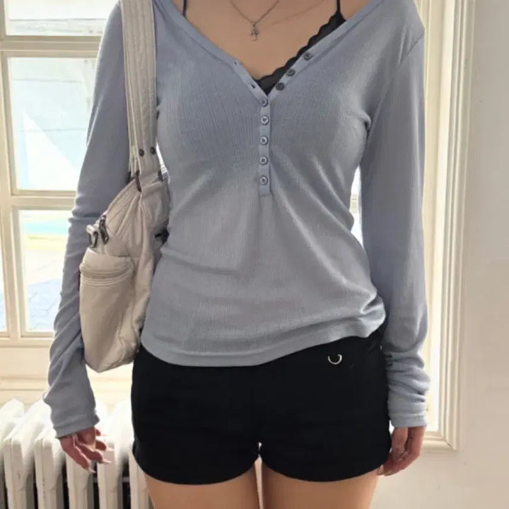 [BUNJANG] Iziz Laced Long T-Shirt and Layered Sleeveless Top / 이즈이즈 Laced long t-shirt + 슬리브리스