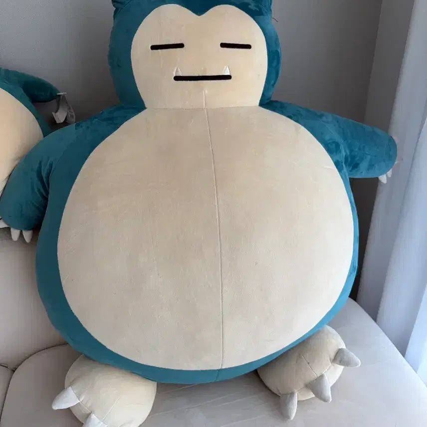 [BUNJANG] Snorlax 110cm Giant Plush Toy / 잠만보 110cm 초대형 인형 팝니다.