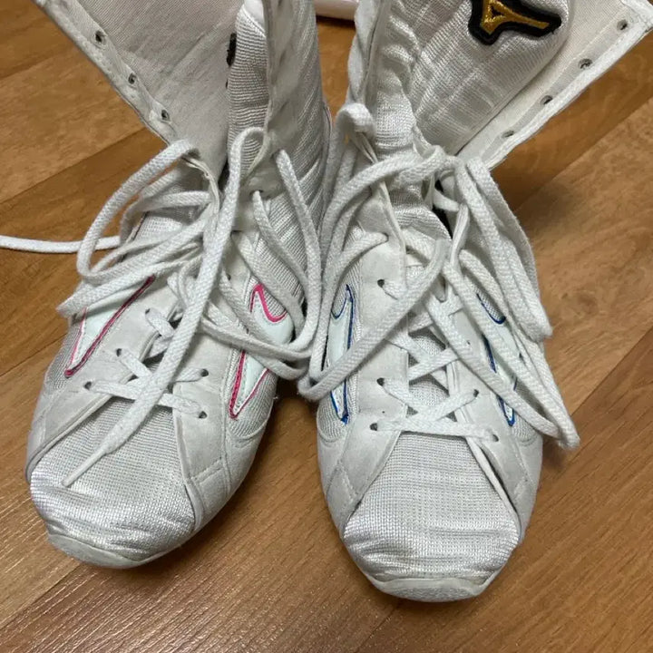 [BUNJANG] Mizuno Boxing Shoes White Lace-Up Size 250 / 미즈노 복싱화